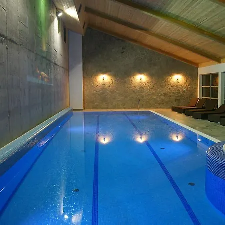 Vakantiepark Montebello Bussines & 3*